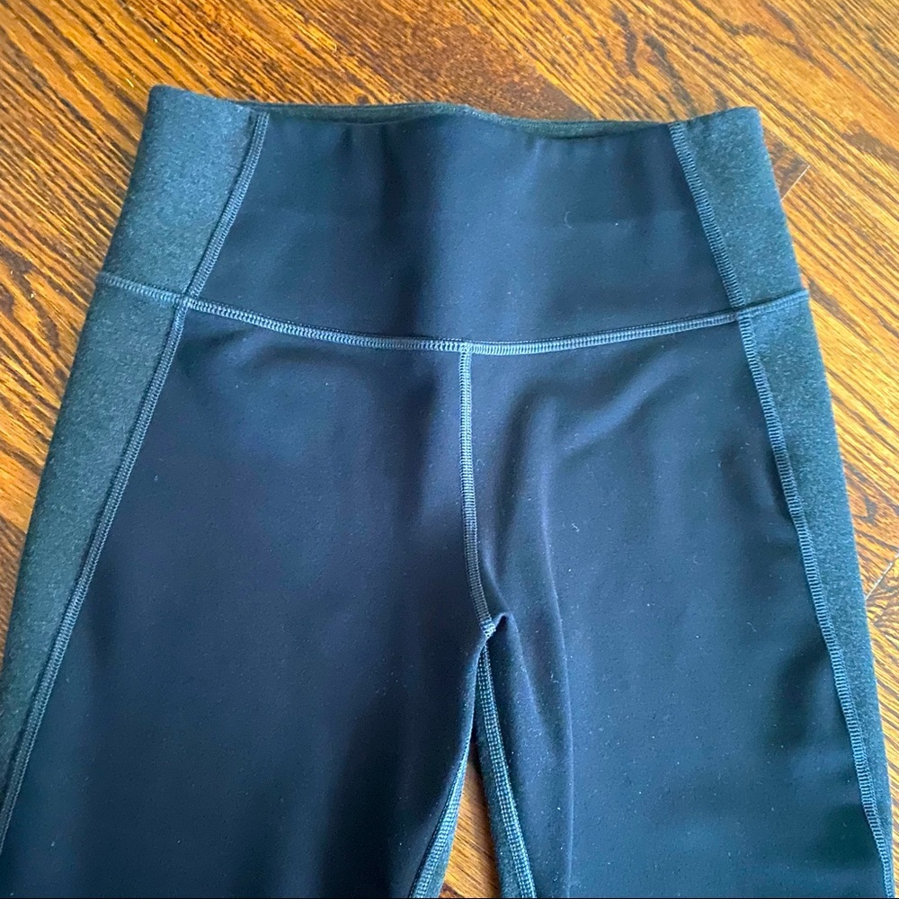 GAP Two-Tone Thick/Cozy Black/Grey Ponte Sculpt Legging Pants (XS)